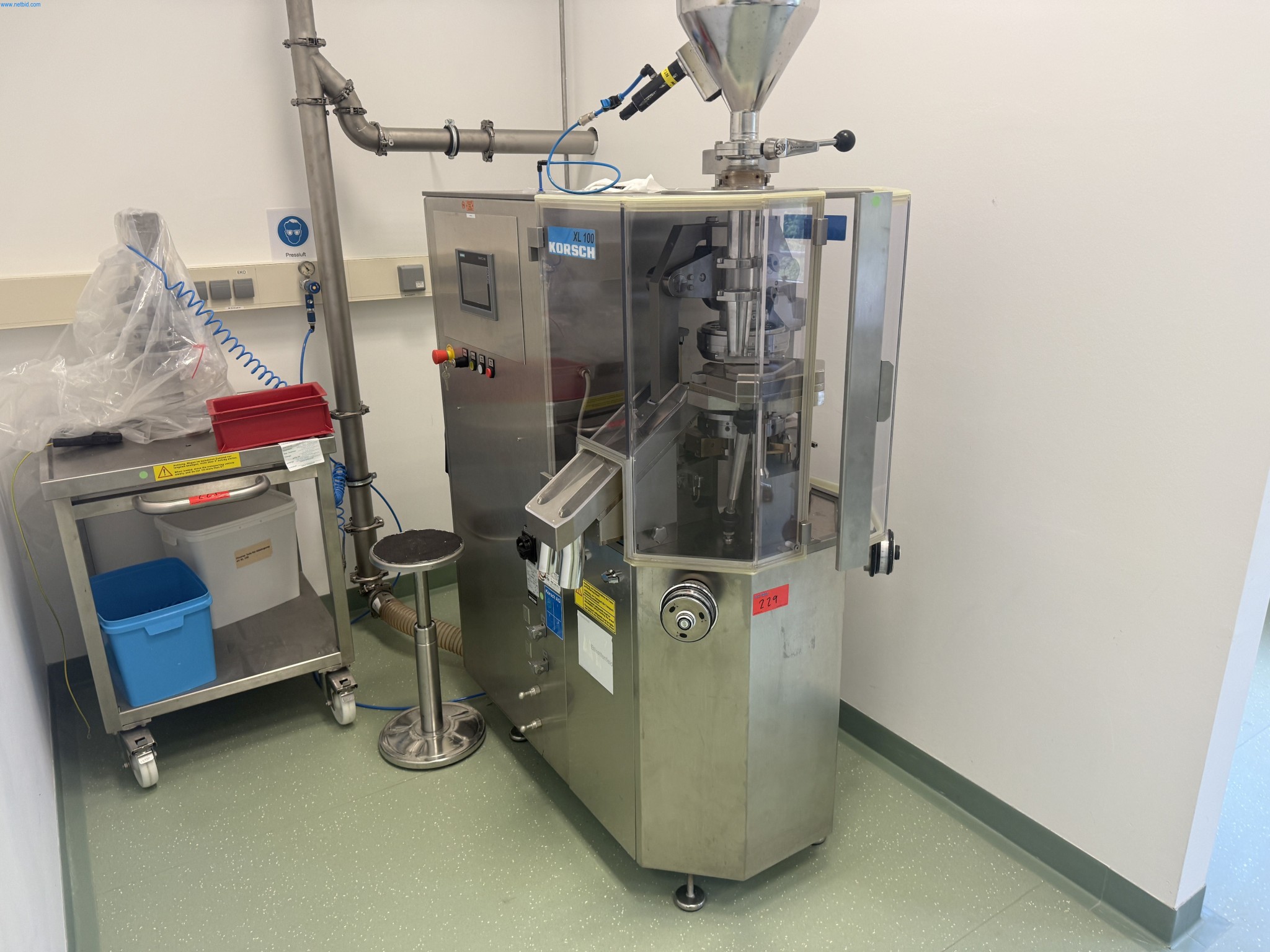 Installations de production et de conditionnement pharmaceutiques / Équipements de laboratoire et d'exploitation-1