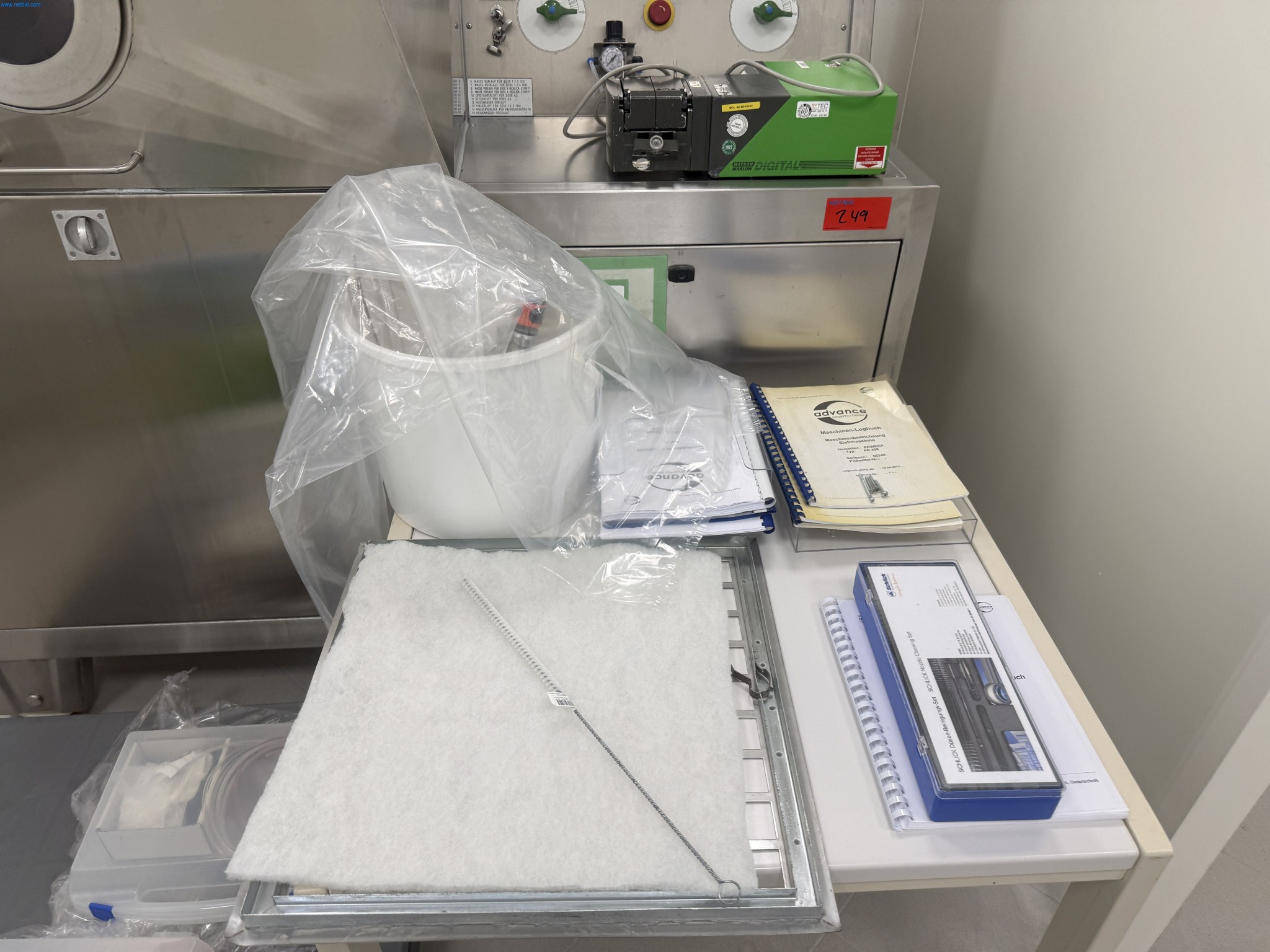 Installations de production et de conditionnement pharmaceutiques / Équipements de laboratoire et d'exploitation-2