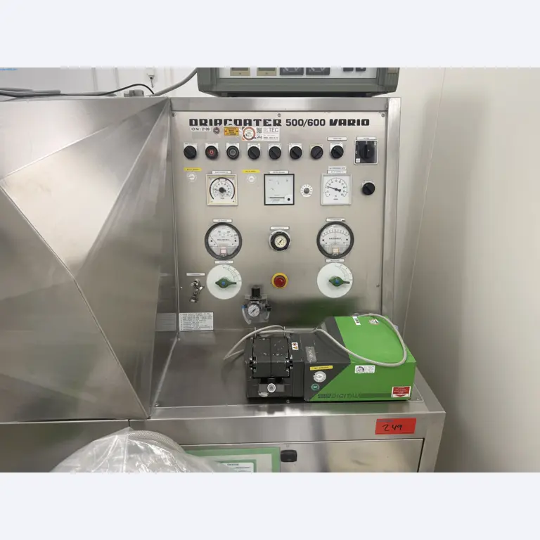 Installations de production et de conditionnement pharmaceutiques / Équipements de laboratoire et d'exploitation-4