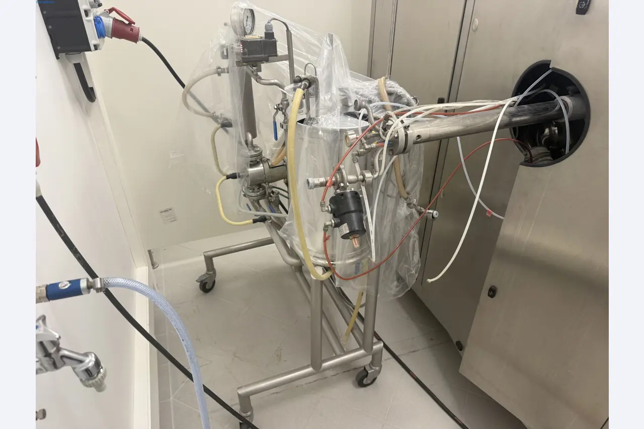 Installations de production et de conditionnement pharmaceutiques / Équipements de laboratoire et d'exploitation-5