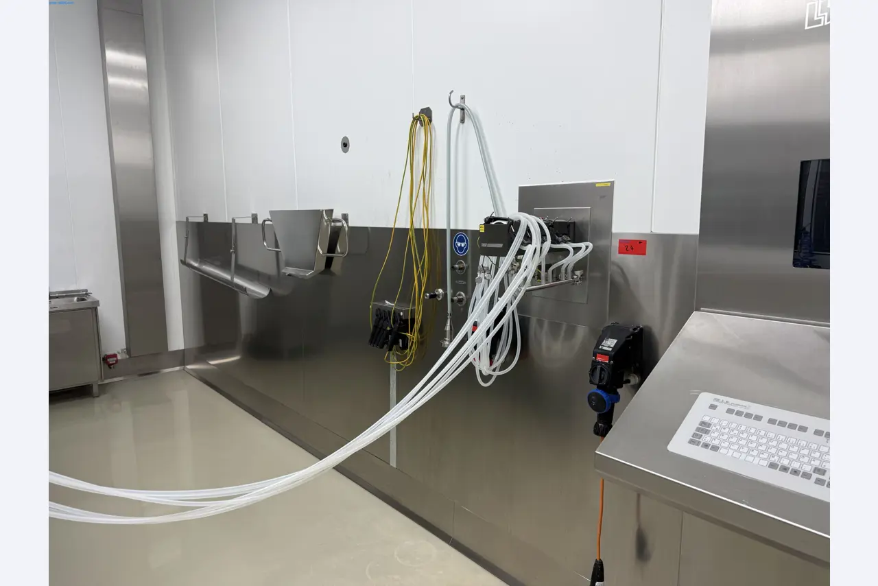Installations de production et de conditionnement pharmaceutiques / Équipements de laboratoire et d'exploitation-3