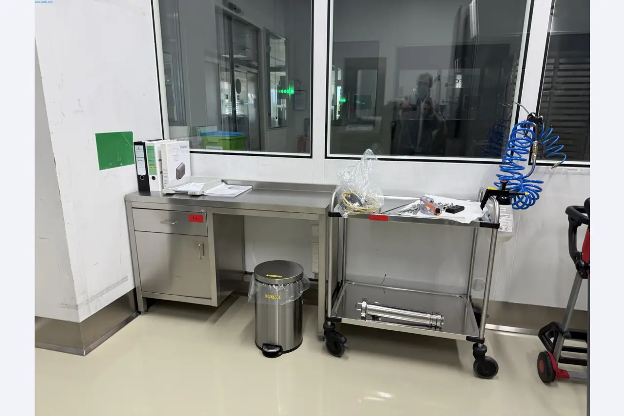 Installations de production et de conditionnement pharmaceutiques / Équipements de laboratoire et d'exploitation-4