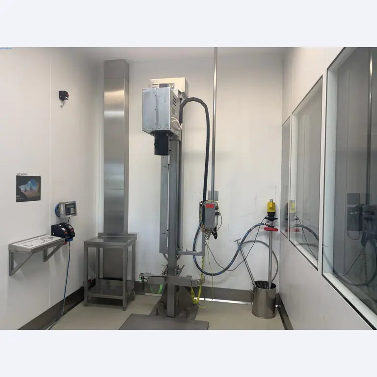 Installations de production et de conditionnement pharmaceutiques / Équipements de laboratoire et d'exploitation-1