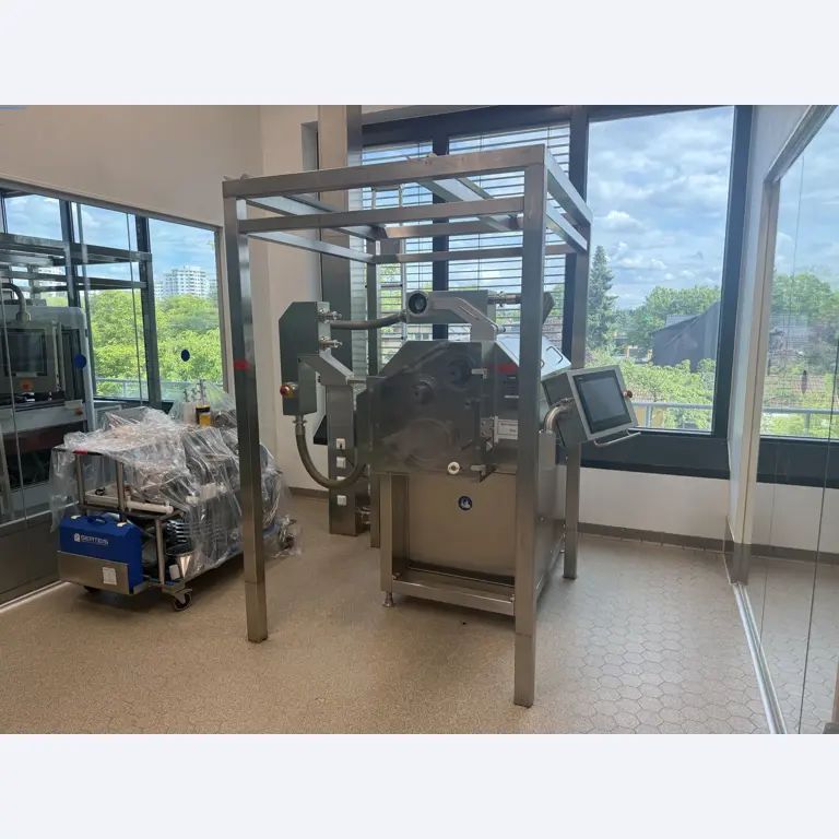 Installations de production et de conditionnement pharmaceutiques / Équipements de laboratoire et d'exploitation-1