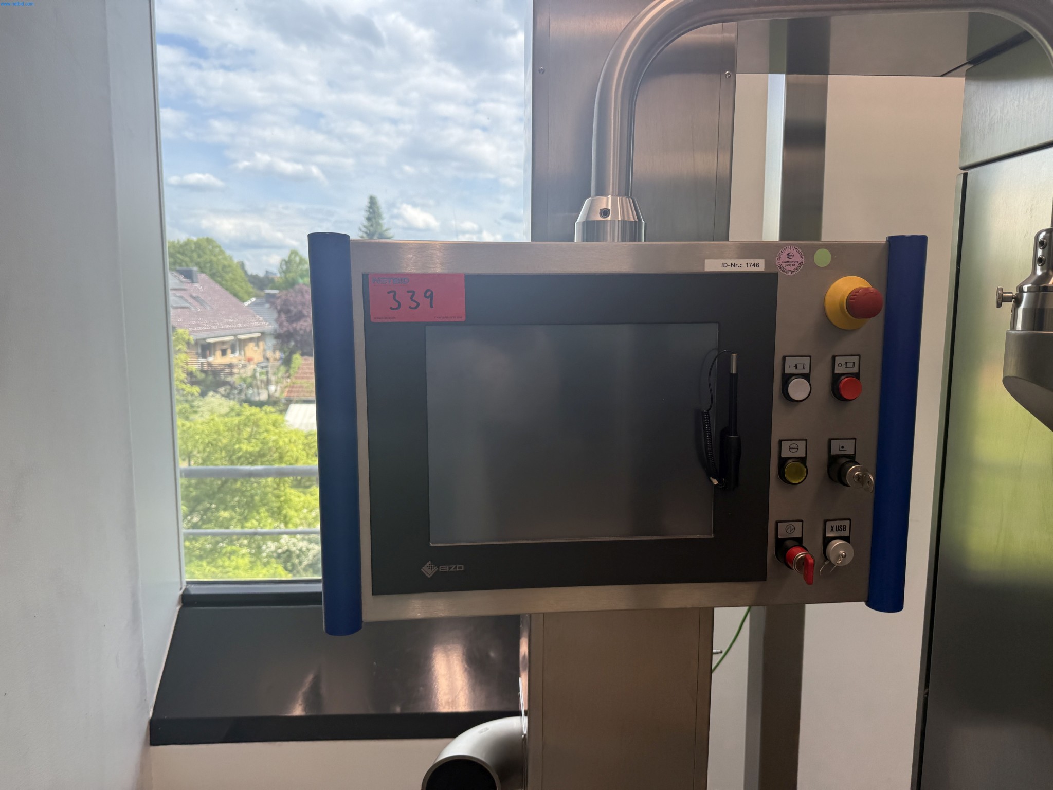 Installations de production et de conditionnement pharmaceutiques / Équipements de laboratoire et d'exploitation-3