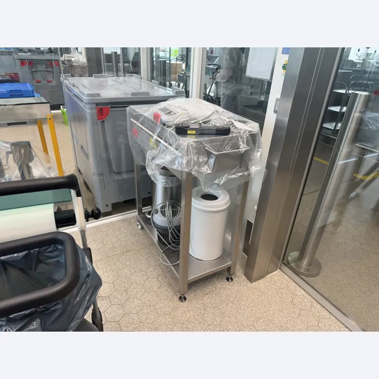 Installations de production et de conditionnement pharmaceutiques / Équipements de laboratoire et d'exploitation-6