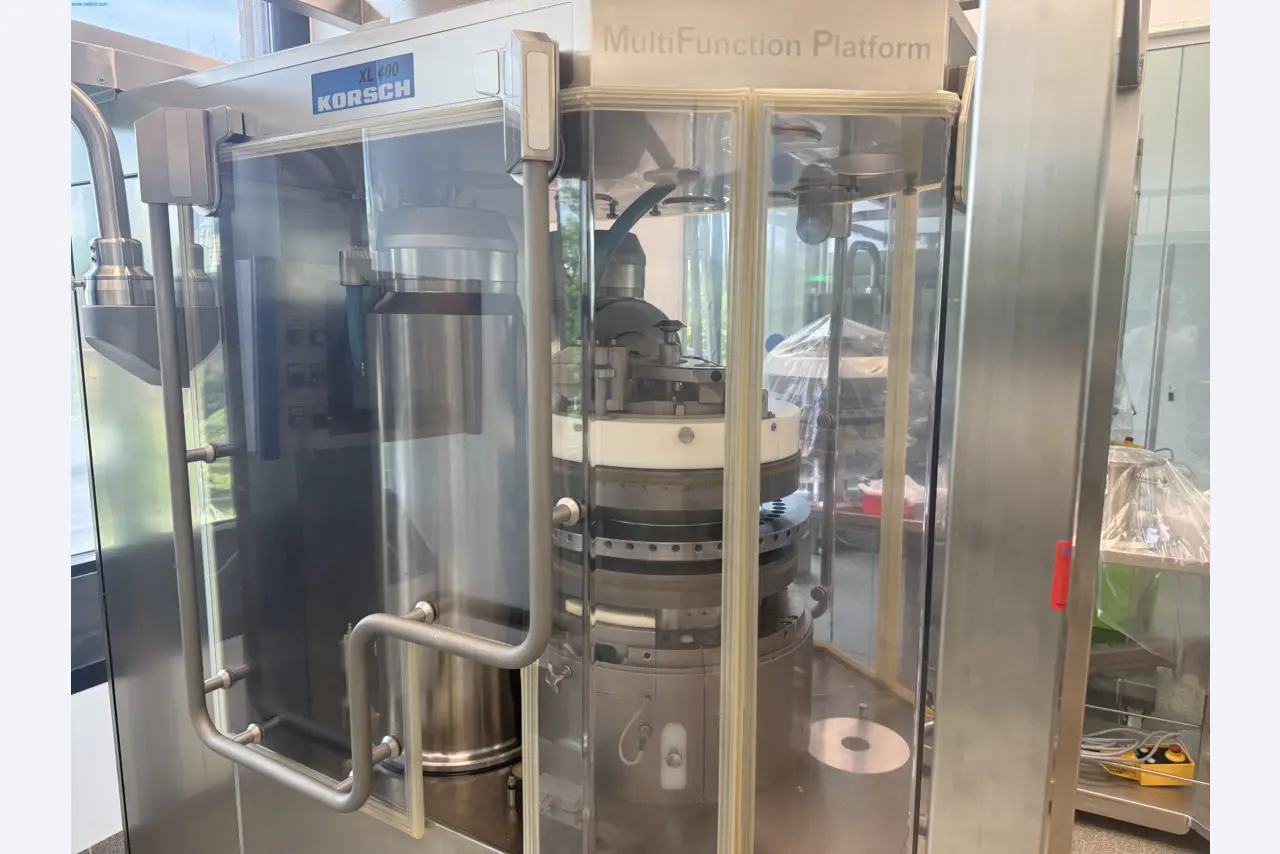 Installations de production et de conditionnement pharmaceutiques / Équipements de laboratoire et d'exploitation-2