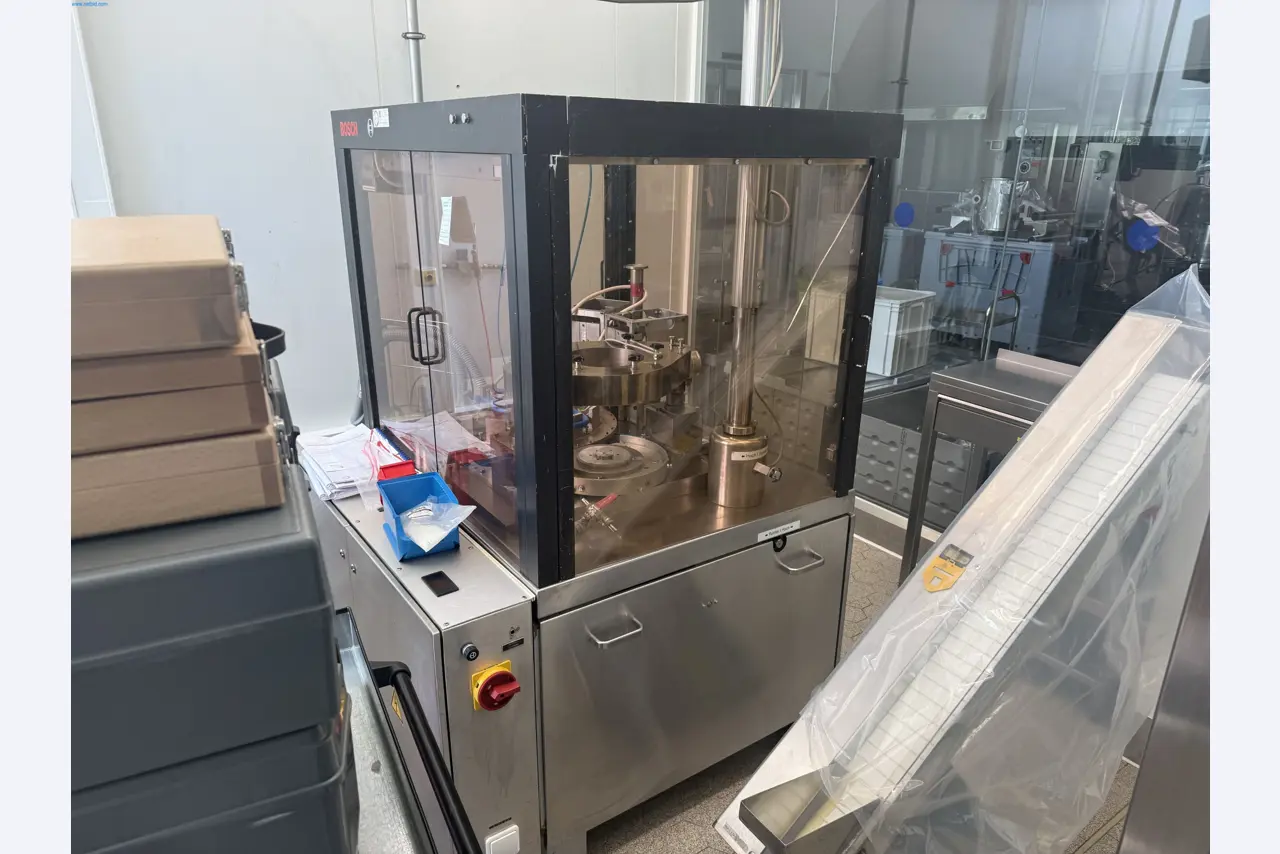 Installations de production et de conditionnement pharmaceutiques / Équipements de laboratoire et d'exploitation-1