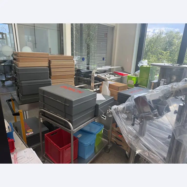 Installations de production et de conditionnement pharmaceutiques / Équipements de laboratoire et d'exploitation-4