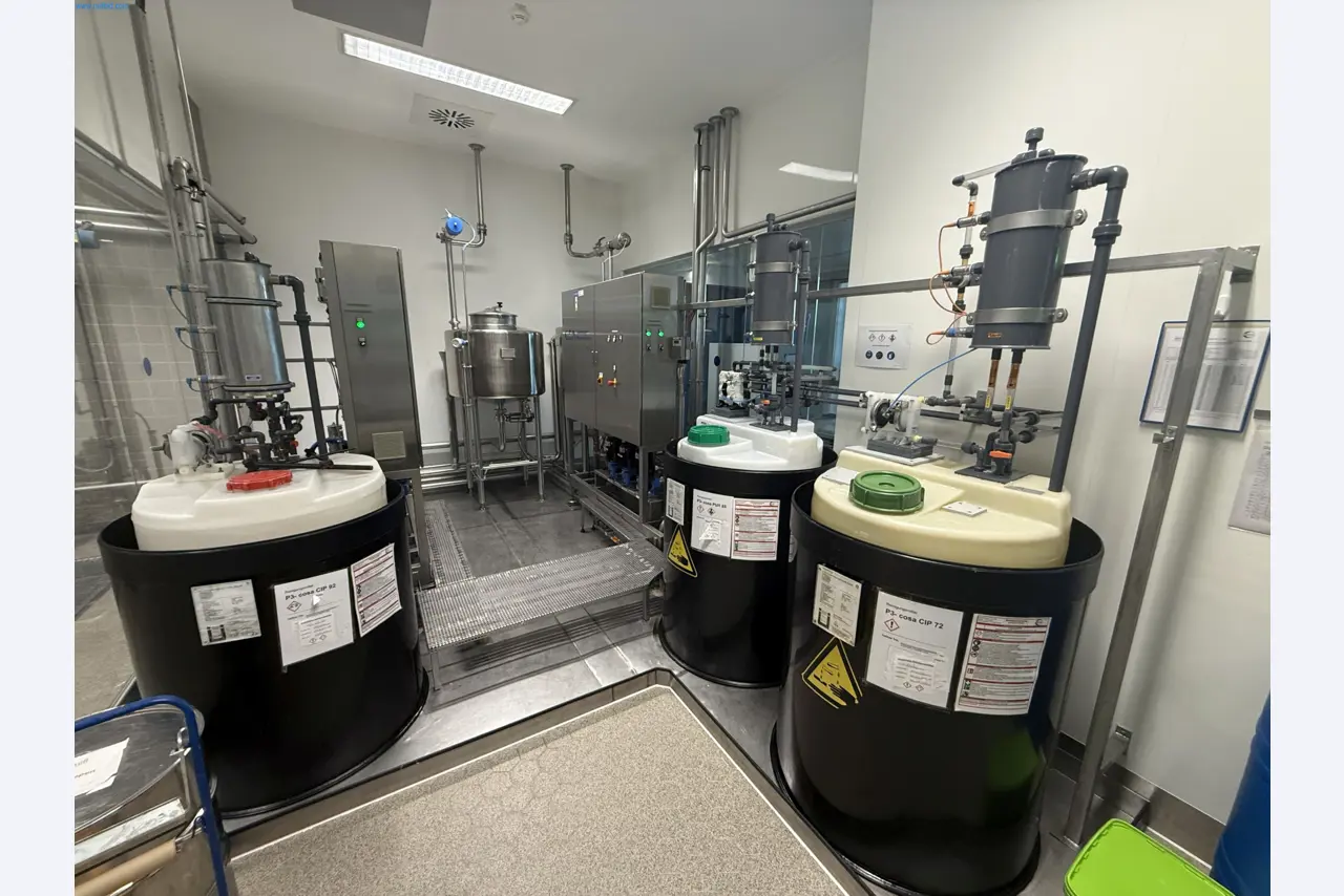 Installations de production et de conditionnement pharmaceutiques / Équipements de laboratoire et d'exploitation-11