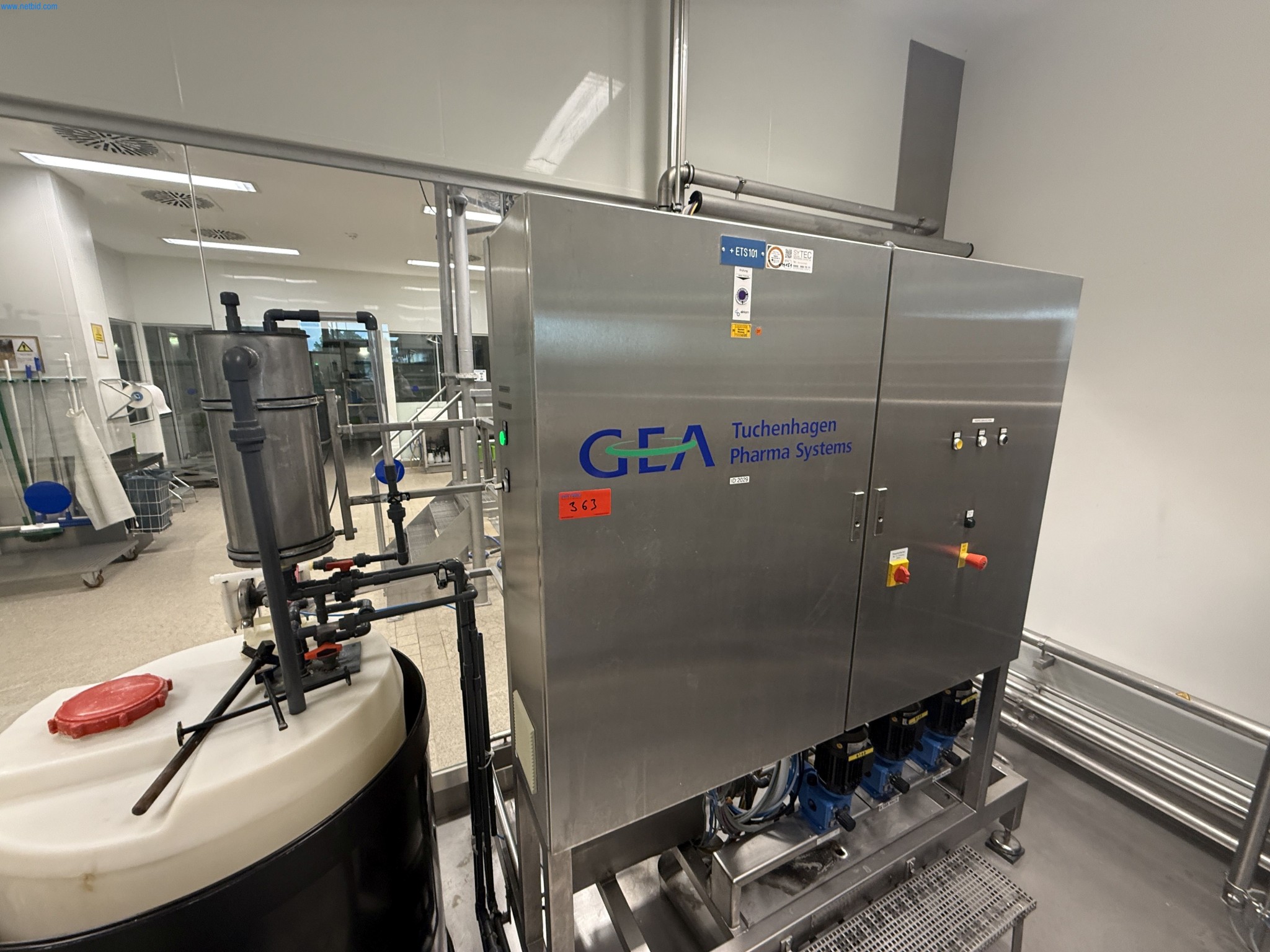 Installations de production et de conditionnement pharmaceutiques / Équipements de laboratoire et d'exploitation-16