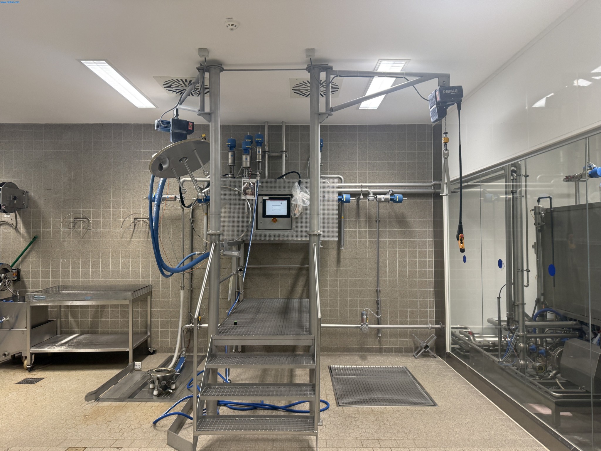 Installations de production et de conditionnement pharmaceutiques / Équipements de laboratoire et d'exploitation-6