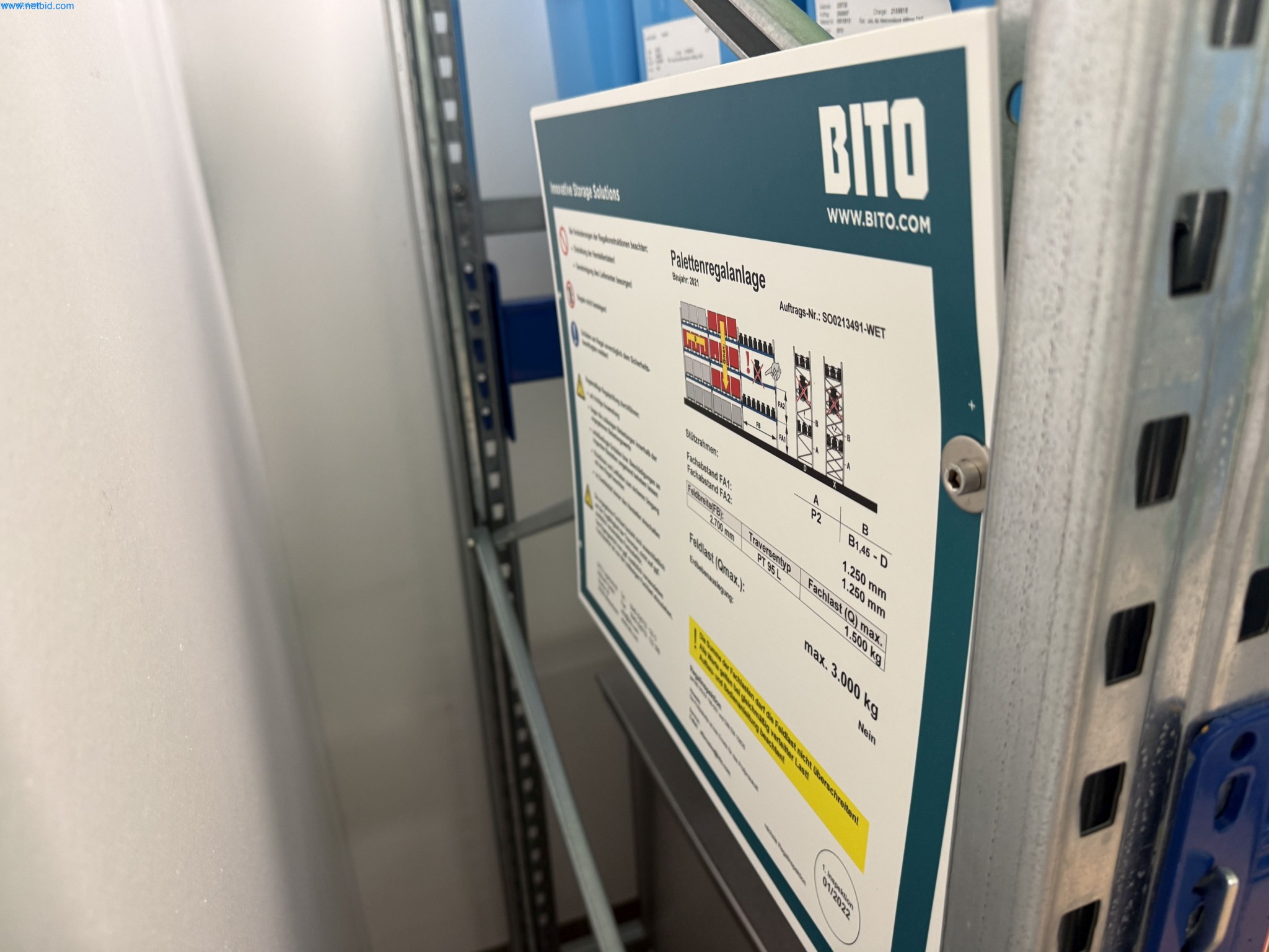Instalações de produção e embalagem farmacêuticas / Equipamentos de laboratório e operacionais-2