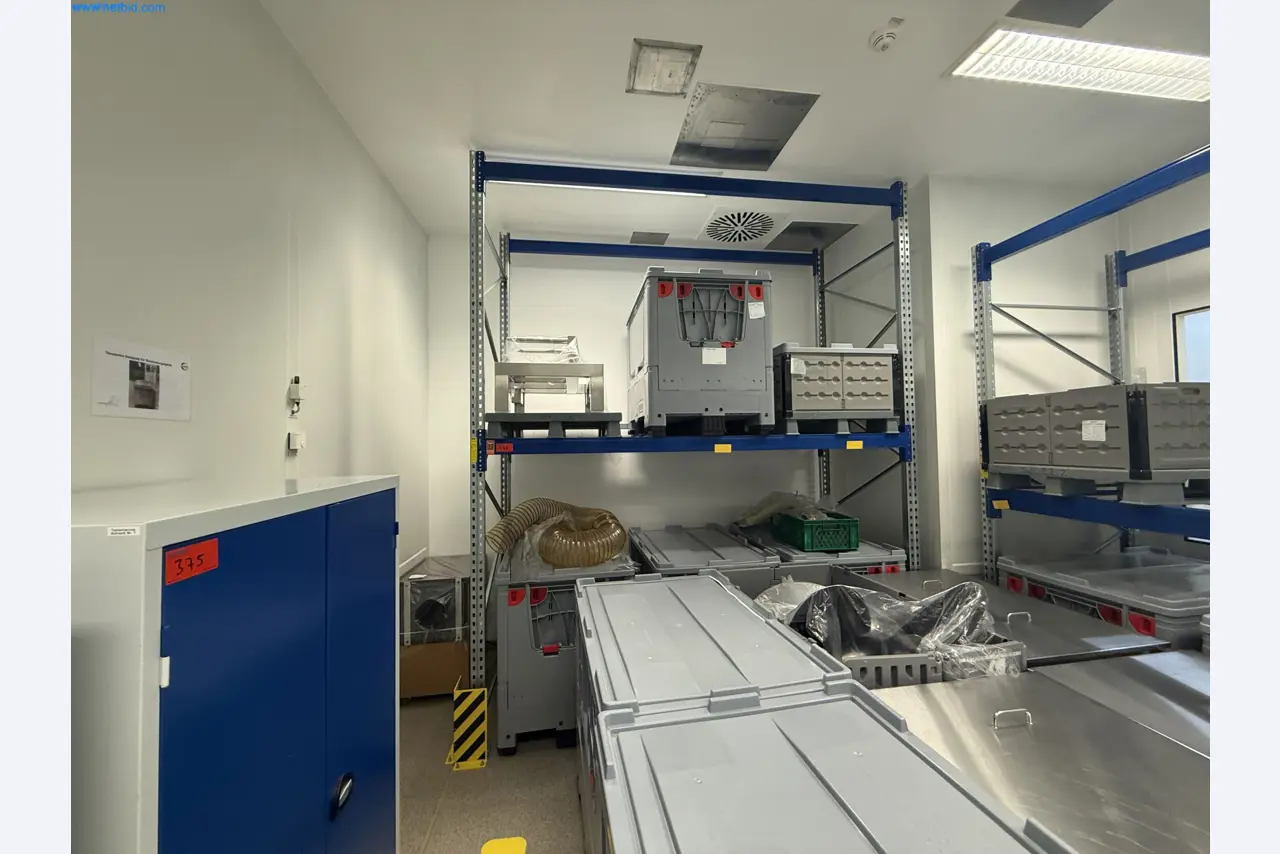 Instalações de produção e embalagem farmacêuticas / Equipamentos de laboratório e operacionais-3