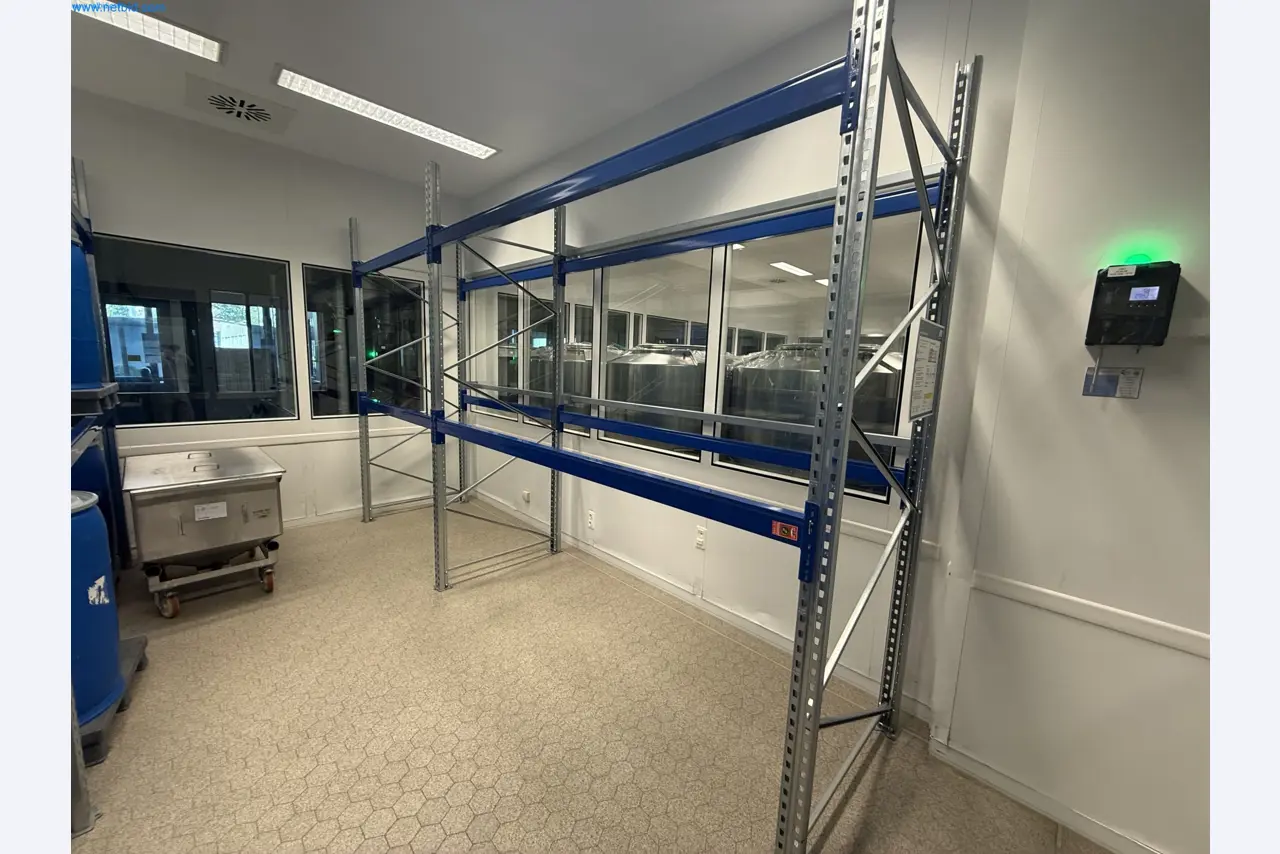 Instalações de produção e embalagem farmacêuticas / Equipamentos de laboratório e operacionais-2