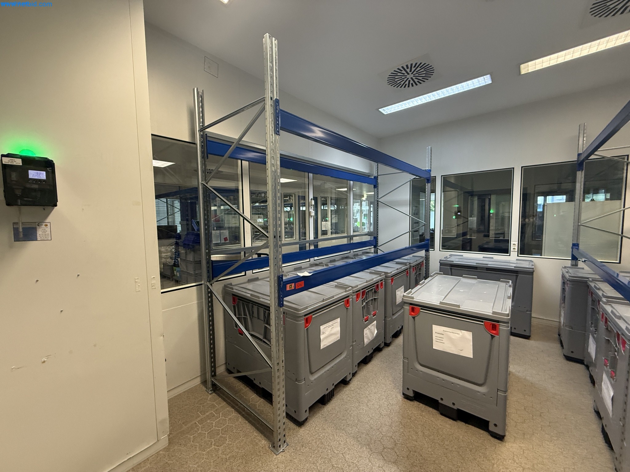 Instalações de produção e embalagem farmacêuticas / Equipamentos de laboratório e operacionais-6