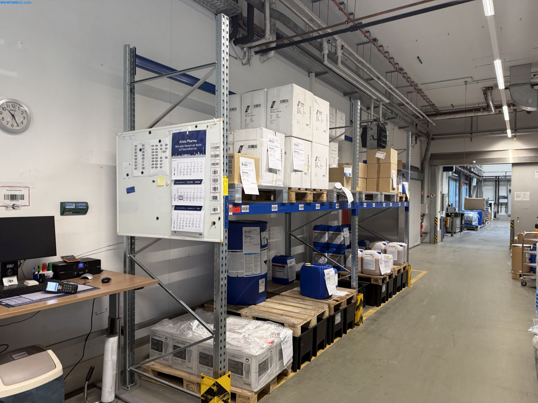 Instalações de produção e embalagem farmacêuticas / Equipamentos de laboratório e operacionais-3