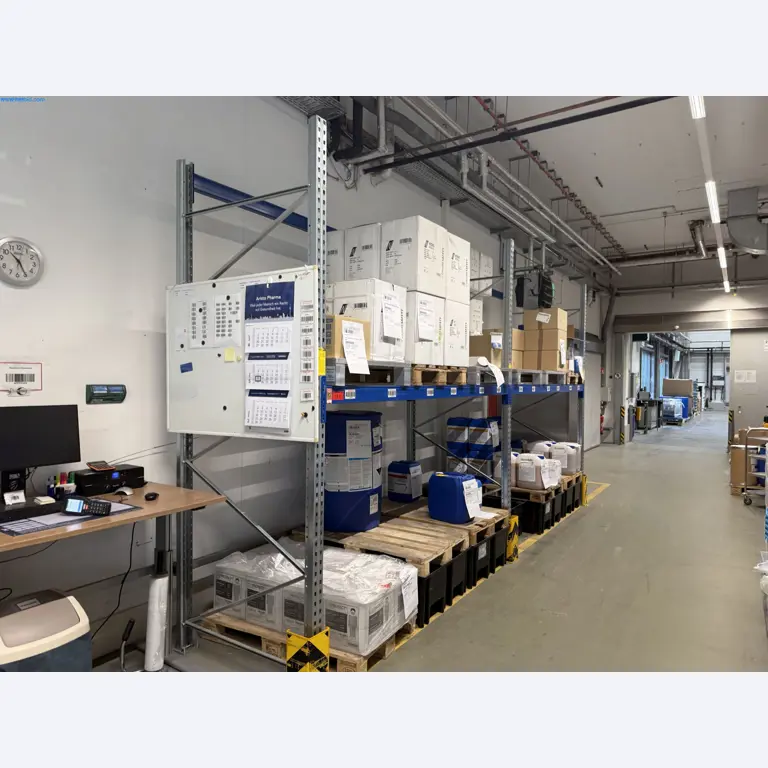 Instalações de produção e embalagem farmacêuticas / Equipamentos de laboratório e operacionais-3