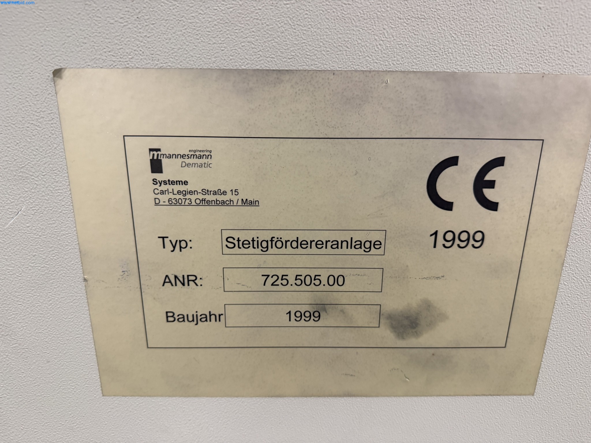 Instalações de produção e embalagem farmacêuticas / Equipamentos de laboratório e operacionais-3