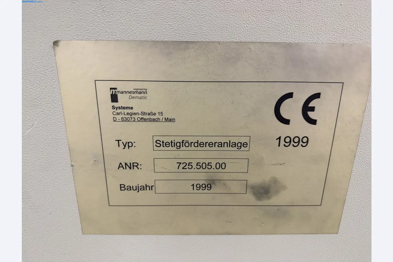 Instalações de produção e embalagem farmacêuticas / Equipamentos de laboratório e operacionais-3