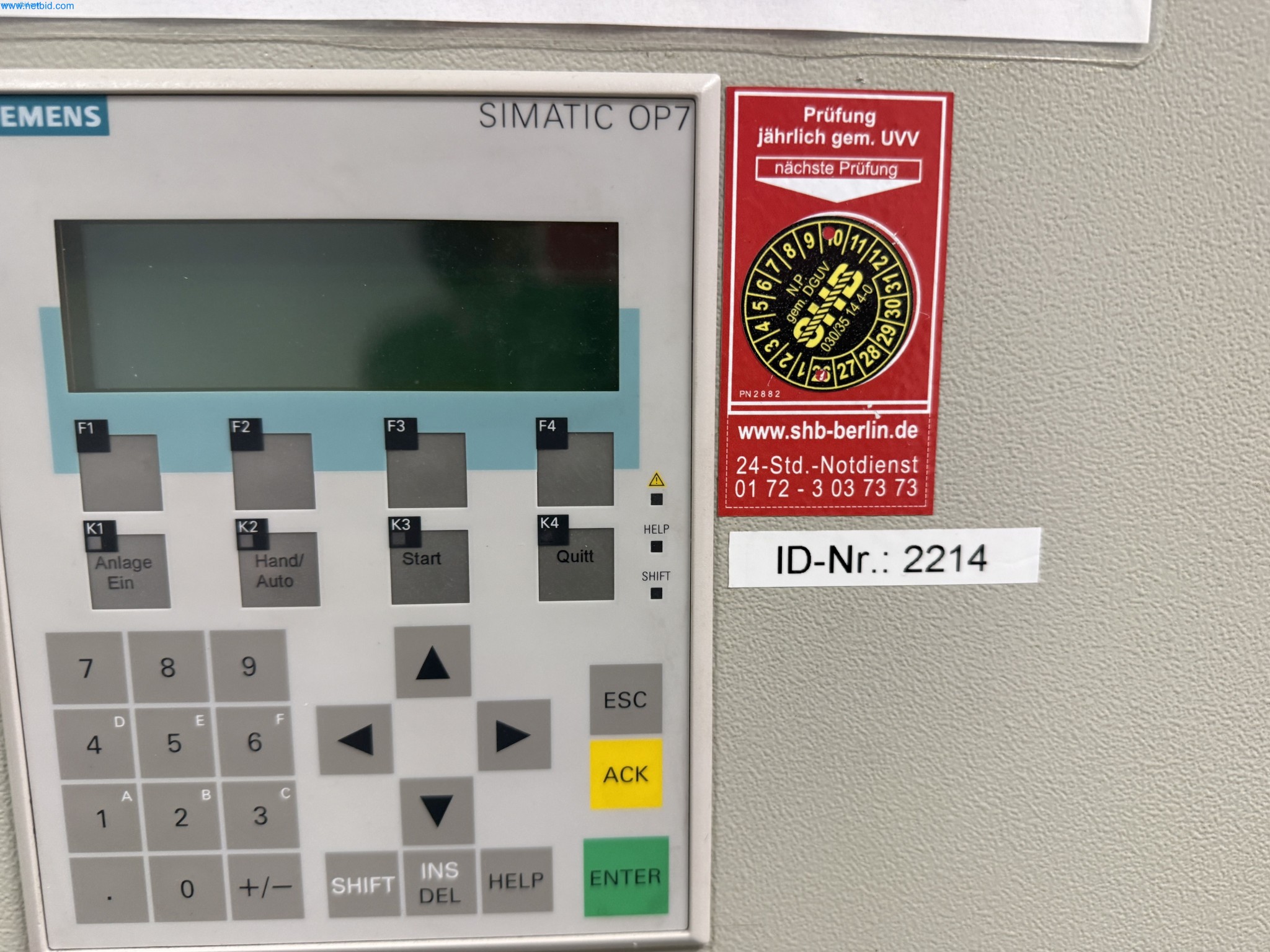 Instalações de produção e embalagem farmacêuticas / Equipamentos de laboratório e operacionais-4