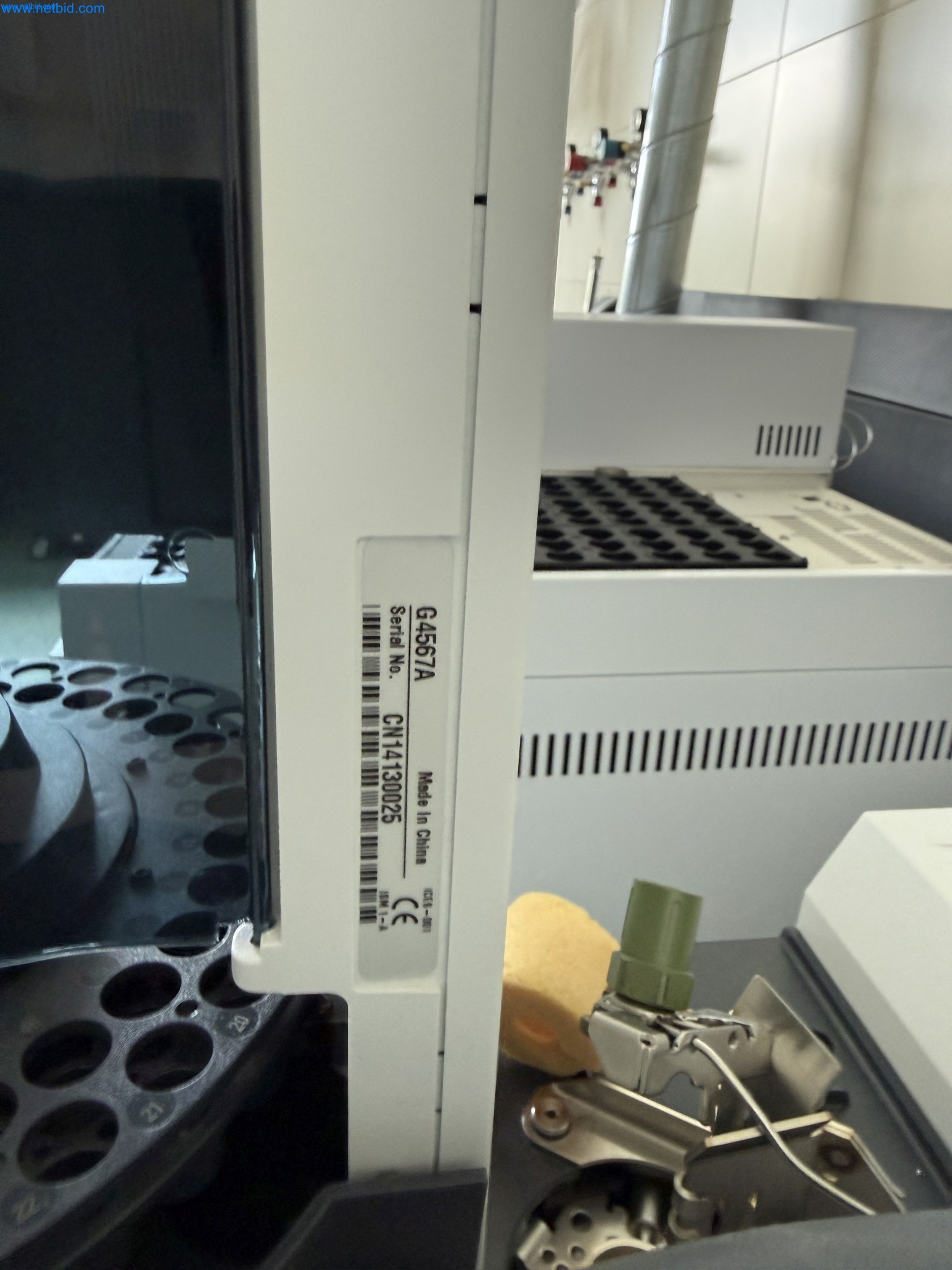 Instalações de produção e embalagem farmacêuticas / Equipamentos de laboratório e operacionais-9