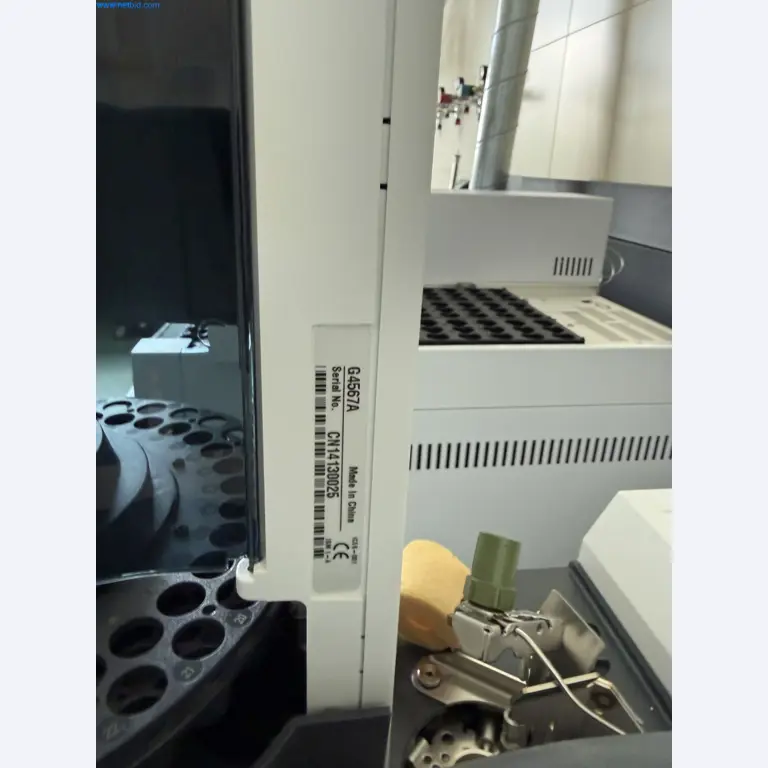 Instalações de produção e embalagem farmacêuticas / Equipamentos de laboratório e operacionais-9