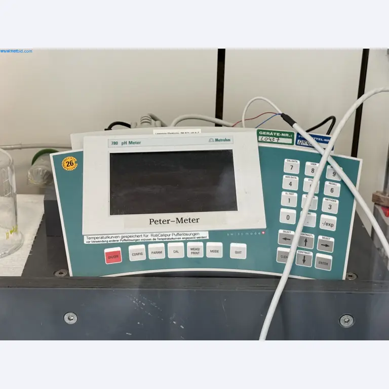 Instalações de produção e embalagem farmacêuticas / Equipamentos de laboratório e operacionais-5