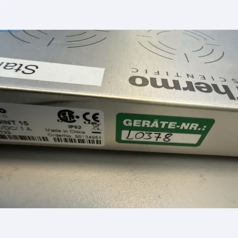 Instalações de produção e embalagem farmacêuticas / Equipamentos de laboratório e operacionais-2