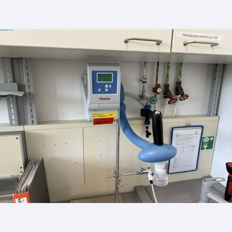 Instalações de produção e embalagem farmacêuticas / Equipamentos de laboratório e operacionais-1