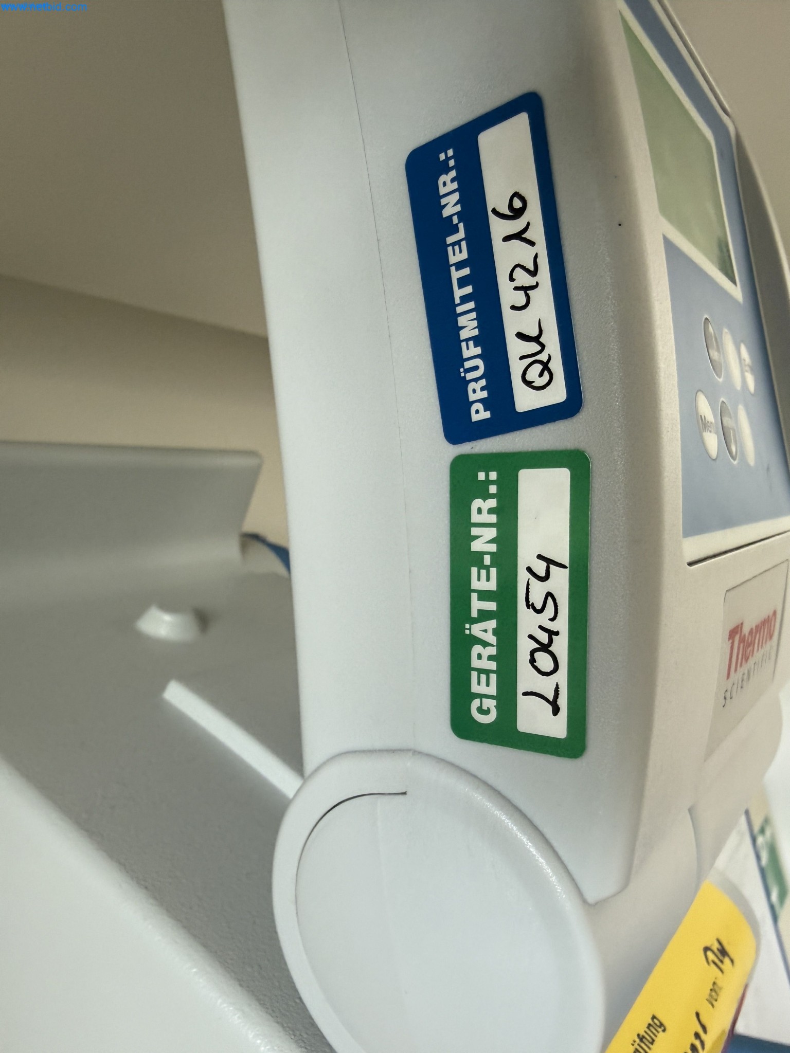 Instalações de produção e embalagem farmacêuticas / Equipamentos de laboratório e operacionais-5