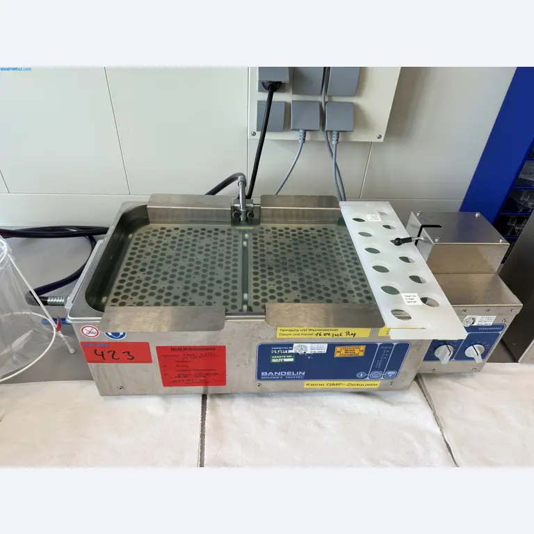 Instalações de produção e embalagem farmacêuticas / Equipamentos de laboratório e operacionais-1