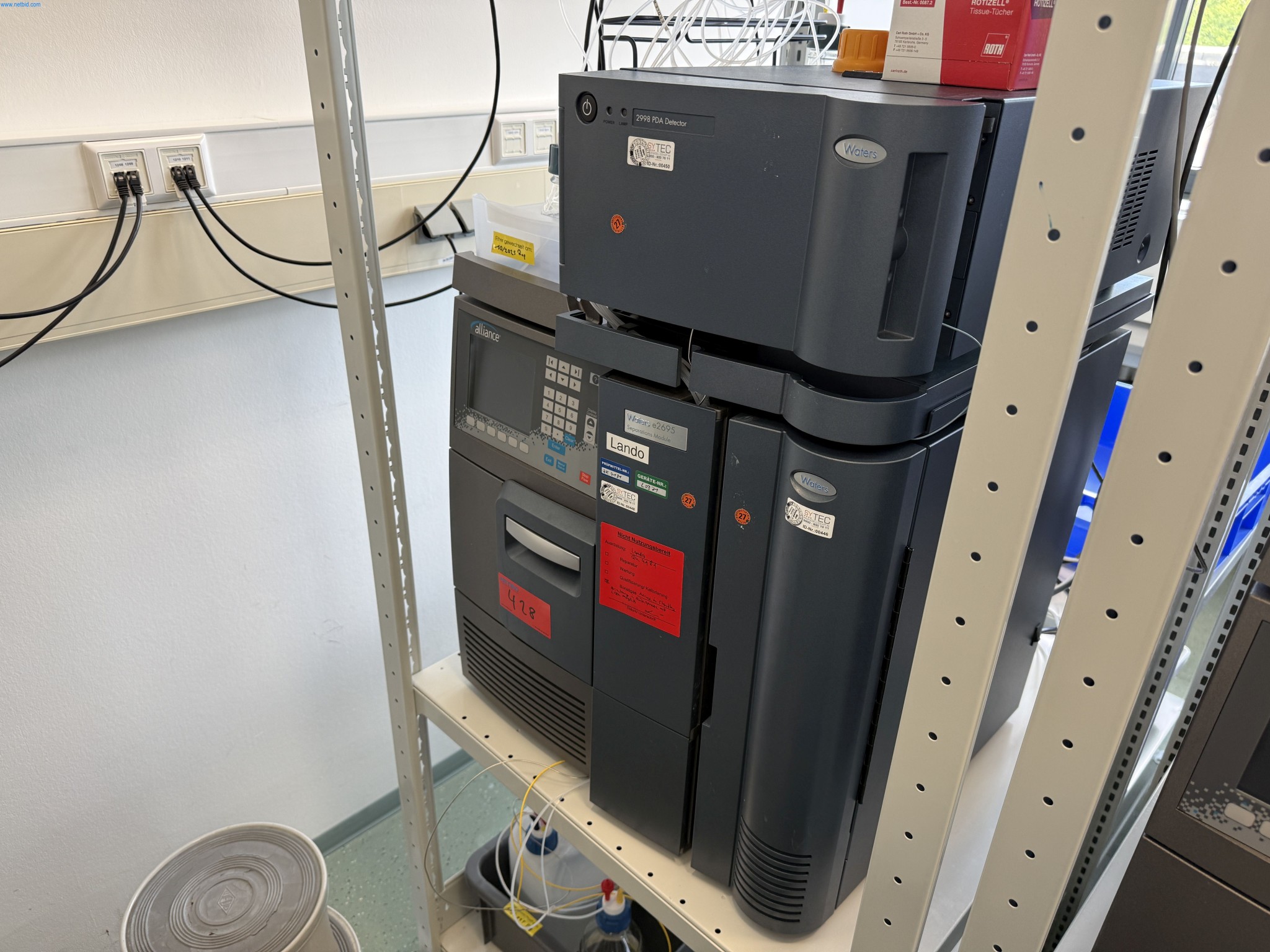 Installations de production et de conditionnement pharmaceutiques / Équipements de laboratoire et d'exploitation-1