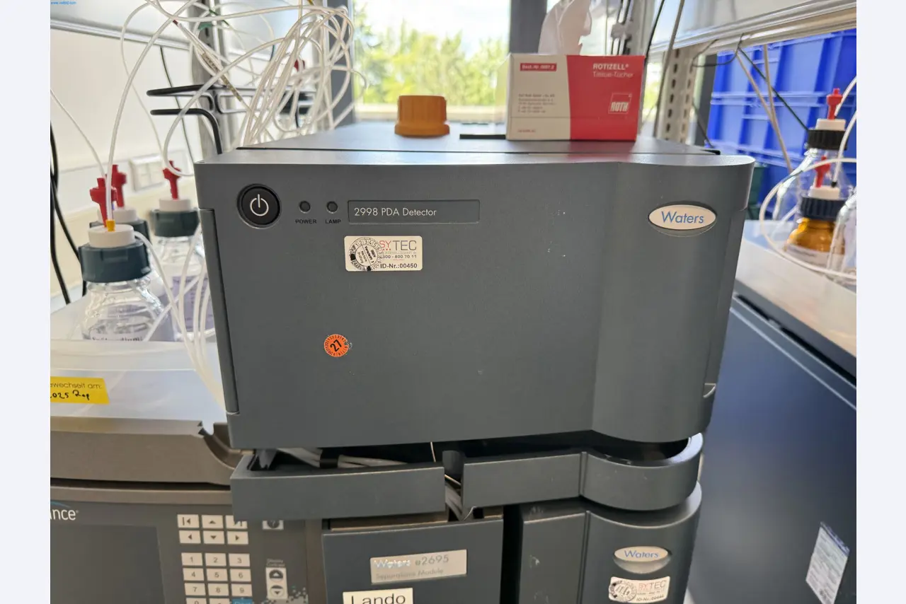 Installations de production et de conditionnement pharmaceutiques / Équipements de laboratoire et d'exploitation-8