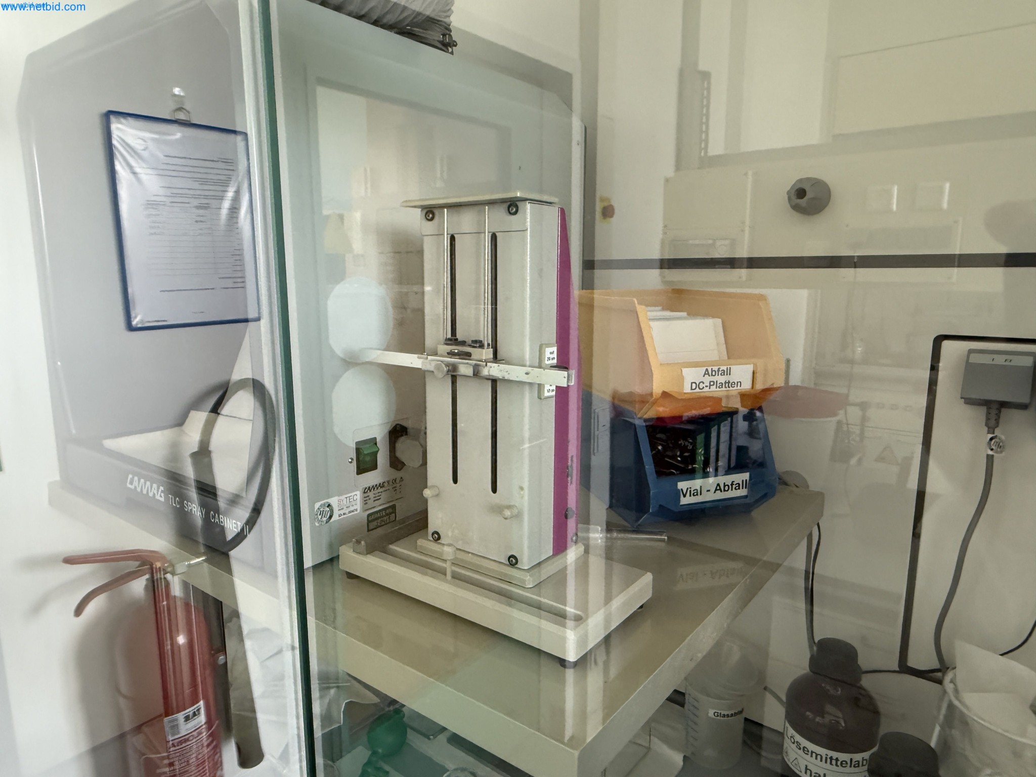 Instalações de produção e embalagem farmacêuticas / Equipamentos de laboratório e operacionais-4