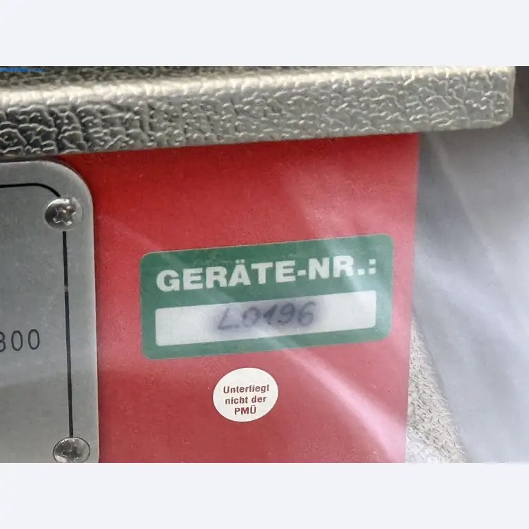 Instalações de produção e embalagem farmacêuticas / Equipamentos de laboratório e operacionais-2