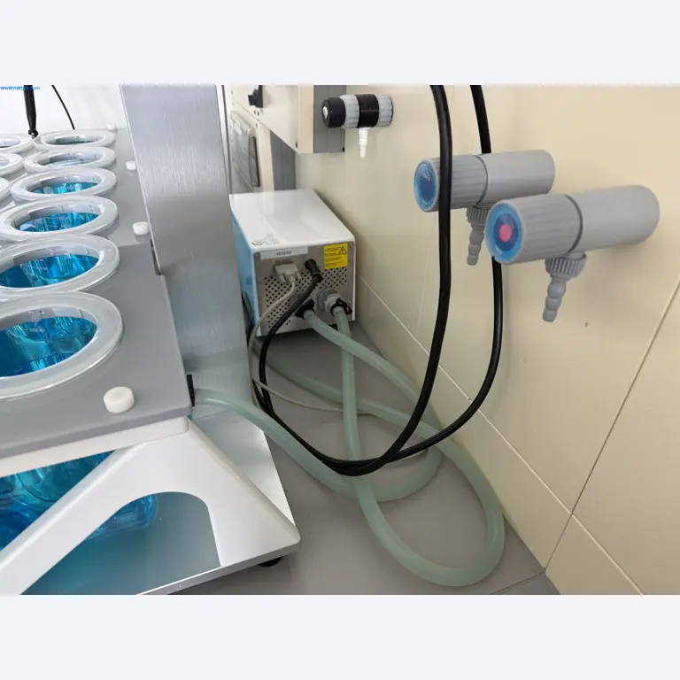 Instalações de produção e embalagem farmacêuticas / Equipamentos de laboratório e operacionais-2