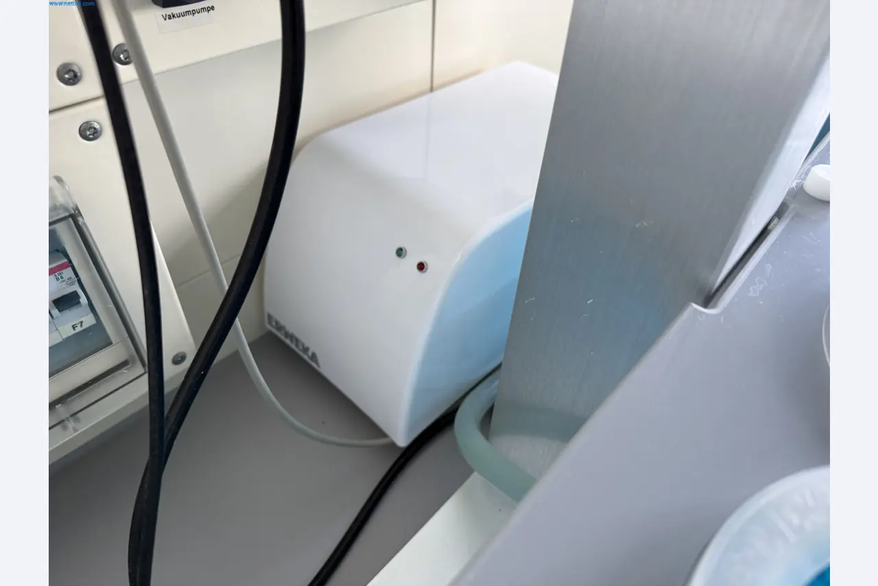 Instalações de produção e embalagem farmacêuticas / Equipamentos de laboratório e operacionais-5