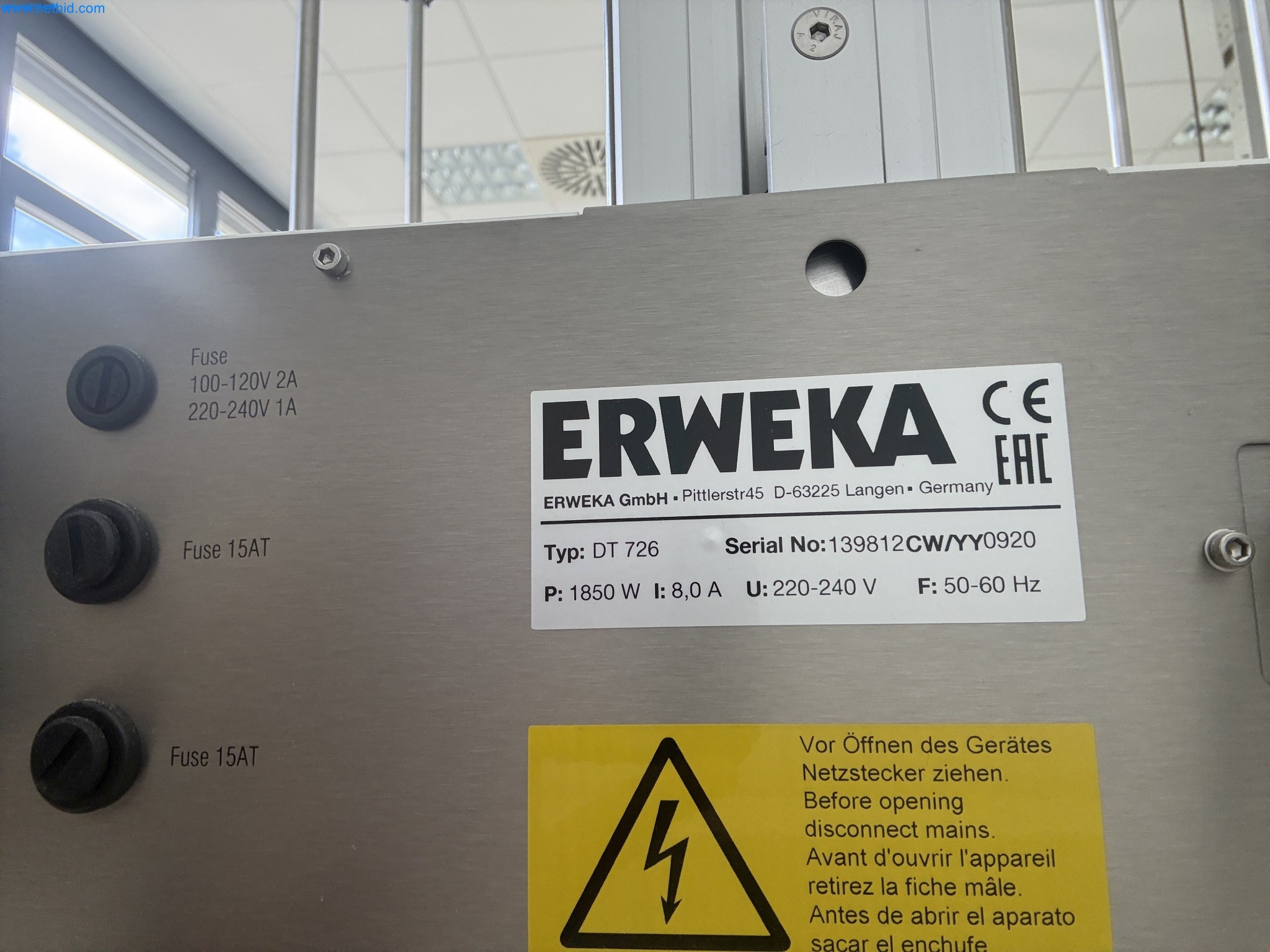 Instalações de produção e embalagem farmacêuticas / Equipamentos de laboratório e operacionais-6