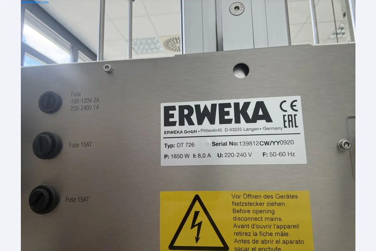 Instalações de produção e embalagem farmacêuticas / Equipamentos de laboratório e operacionais-6