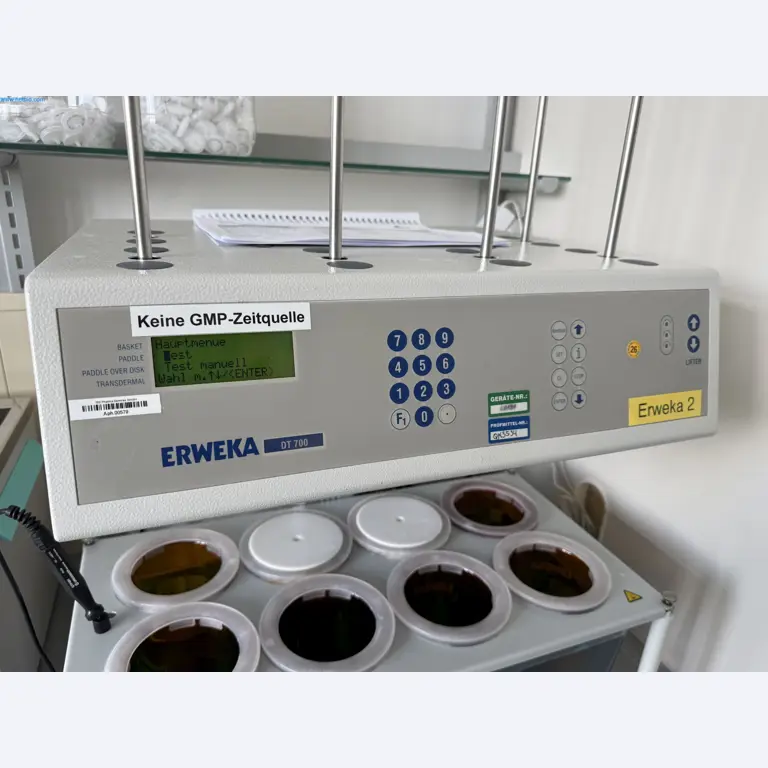Instalações de produção e embalagem farmacêuticas / Equipamentos de laboratório e operacionais-2