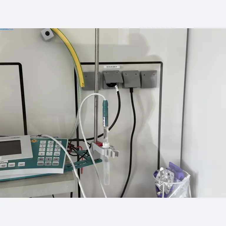 Instalações de produção e embalagem farmacêuticas / Equipamentos de laboratório e operacionais-7
