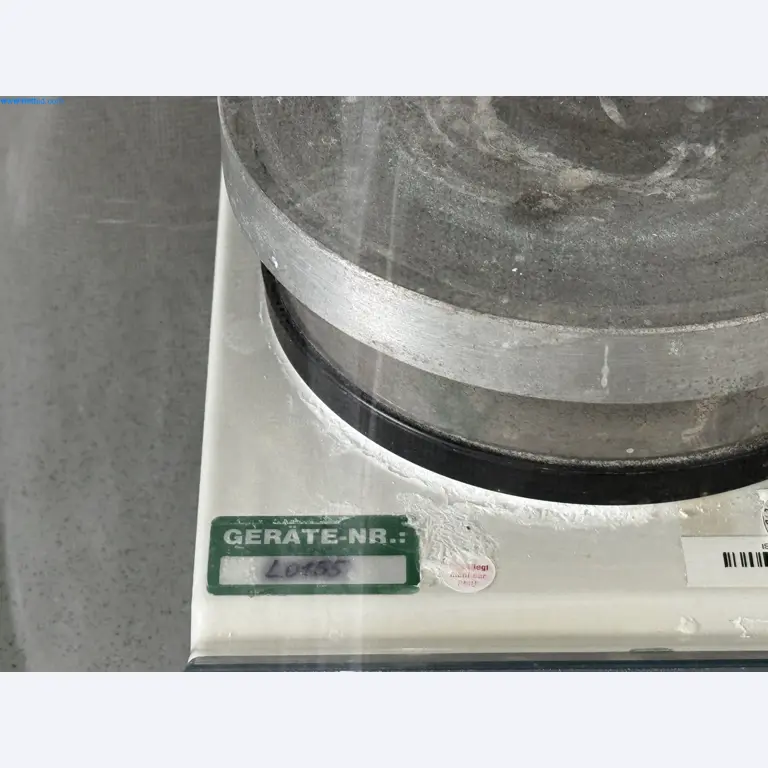 Instalações de produção e embalagem farmacêuticas / Equipamentos de laboratório e operacionais-3