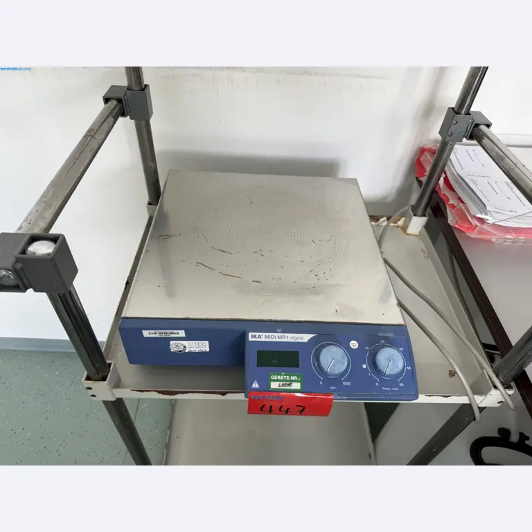 Instalações de produção e embalagem farmacêuticas / Equipamentos de laboratório e operacionais-2