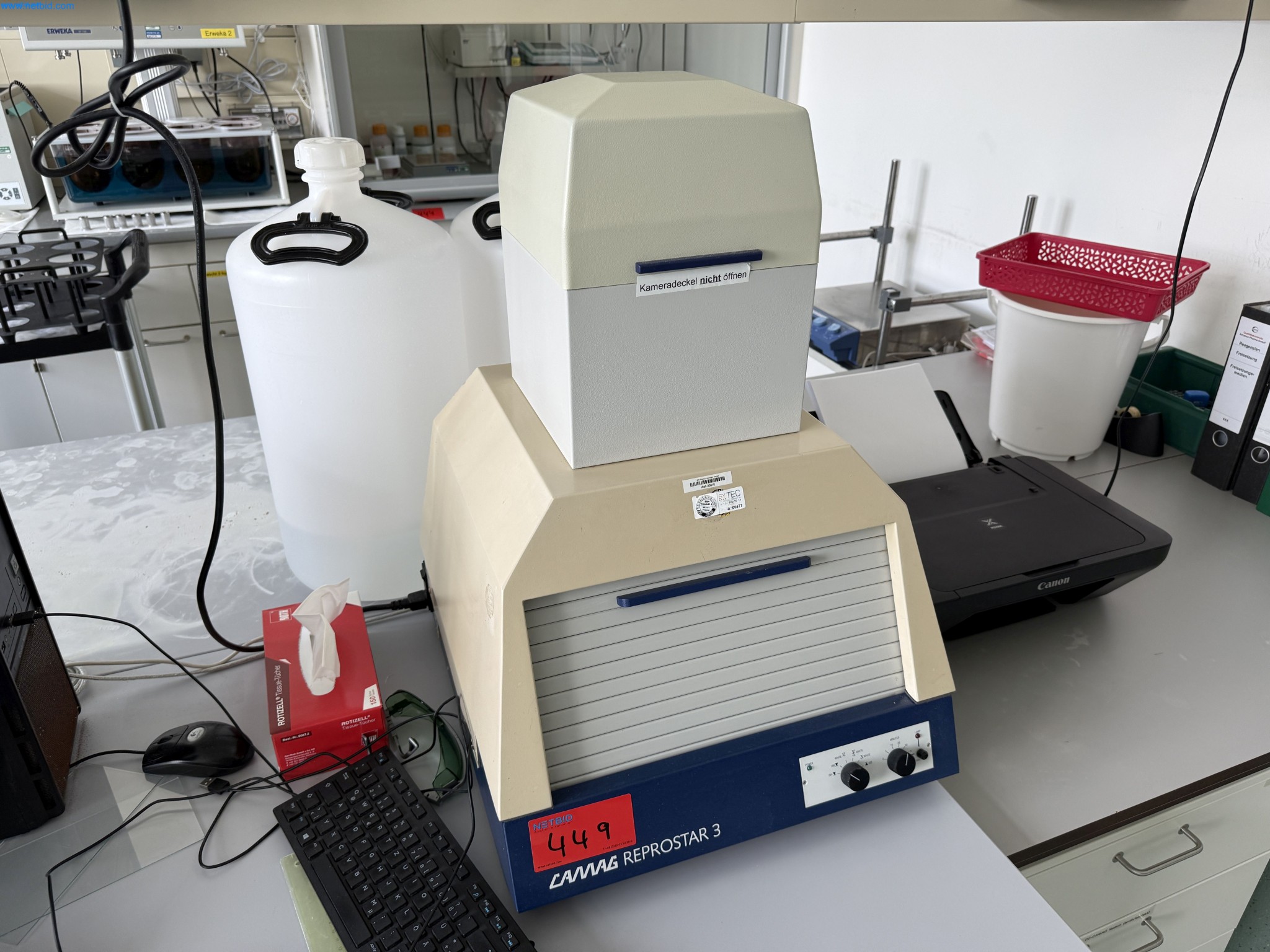 Instalações de produção e embalagem farmacêuticas / Equipamentos de laboratório e operacionais-6