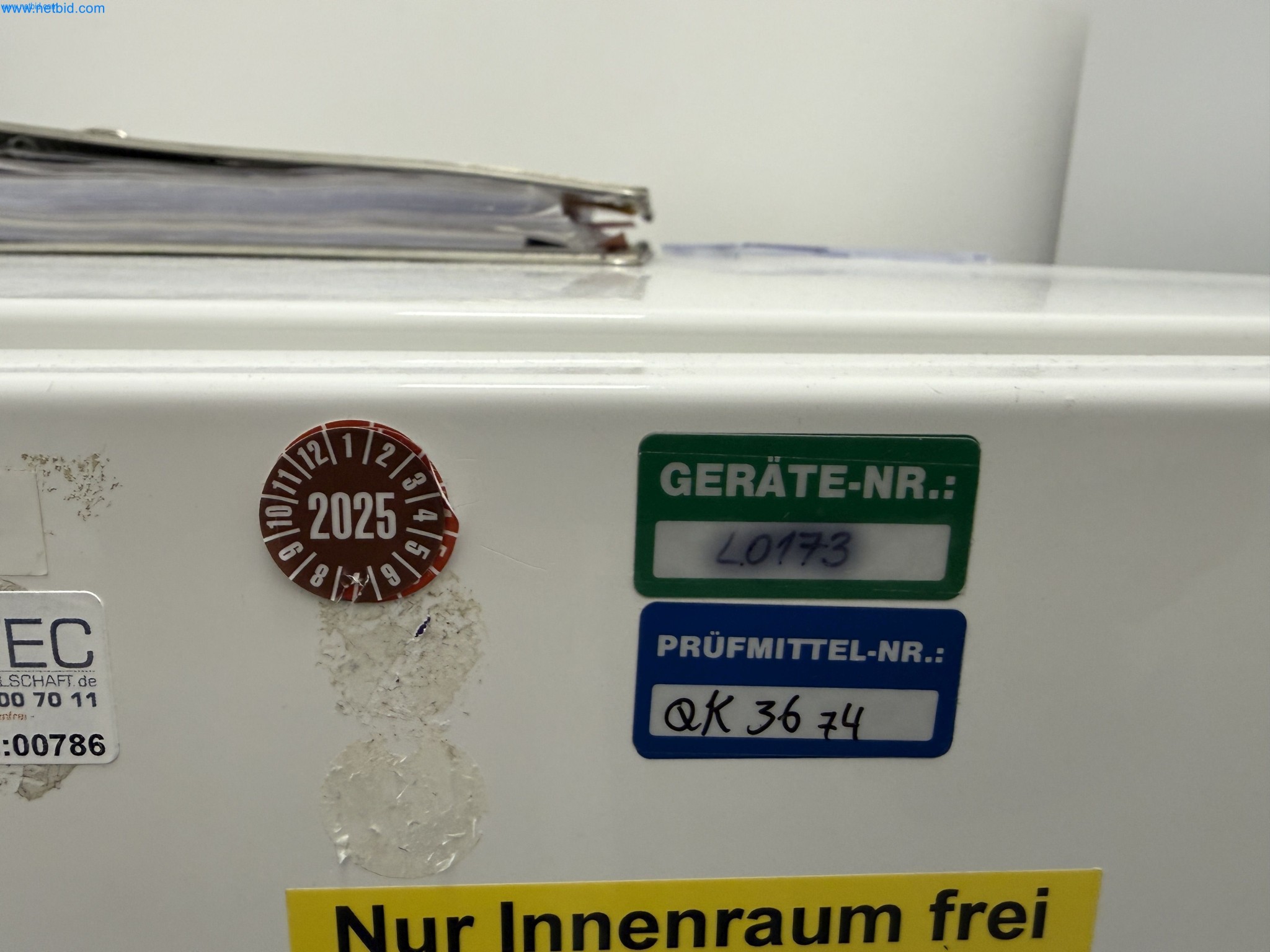 Instalações de produção e embalagem farmacêuticas / Equipamentos de laboratório e operacionais-3
