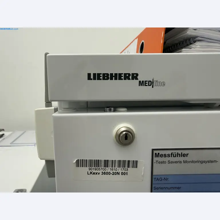 Instalações de produção e embalagem farmacêuticas / Equipamentos de laboratório e operacionais-3