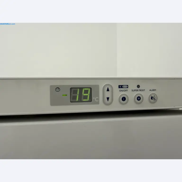 Instalações de produção e embalagem farmacêuticas / Equipamentos de laboratório e operacionais-5