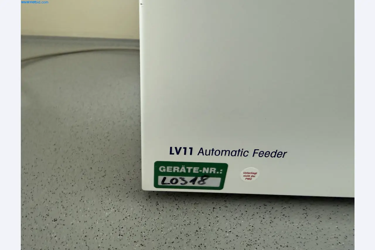 Instalações de produção e embalagem farmacêuticas / Equipamentos de laboratório e operacionais-3