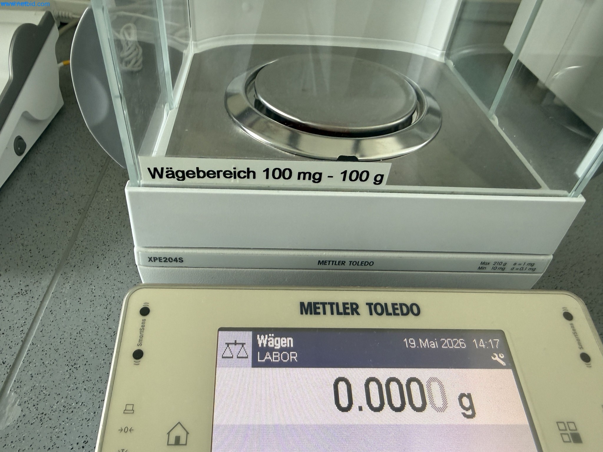 Instalações de produção e embalagem farmacêuticas / Equipamentos de laboratório e operacionais-6